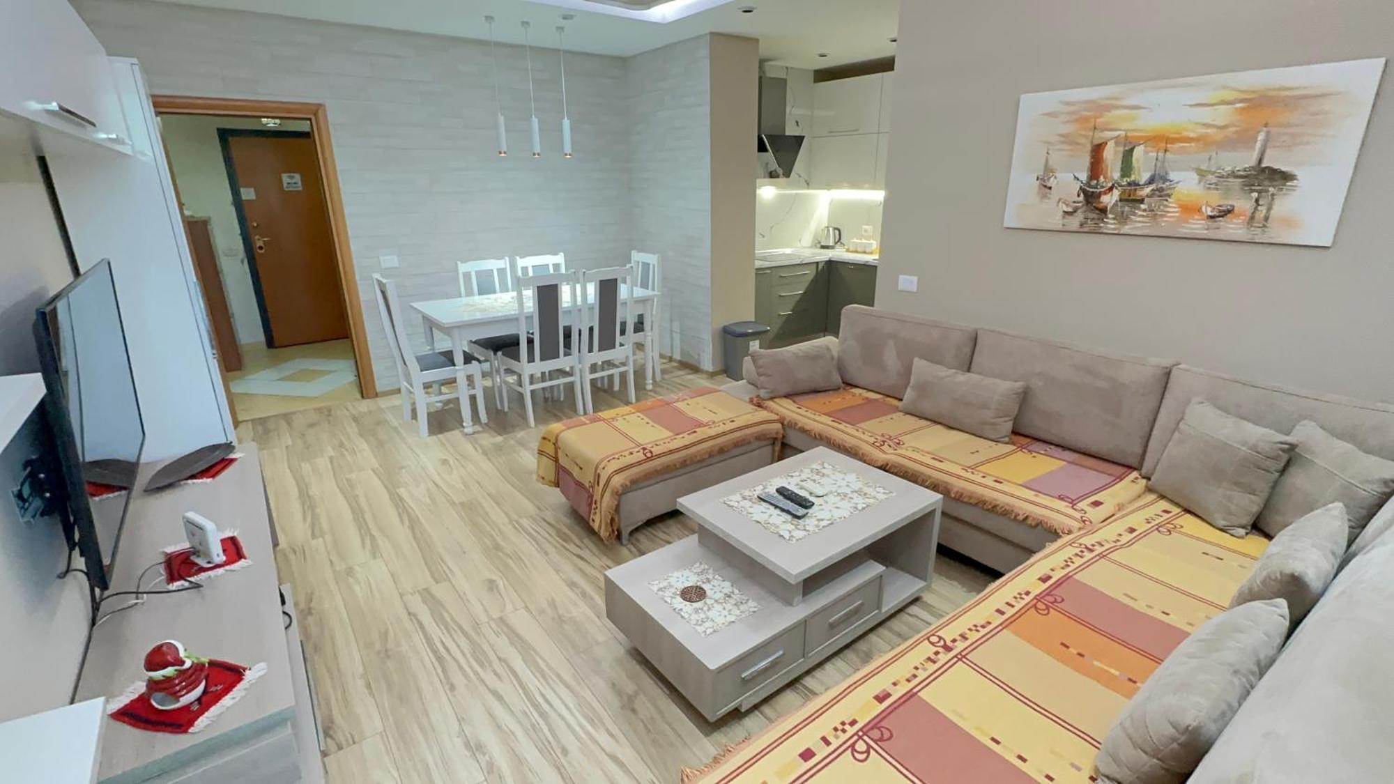 Square Inn Тирана Екстер'єр фото