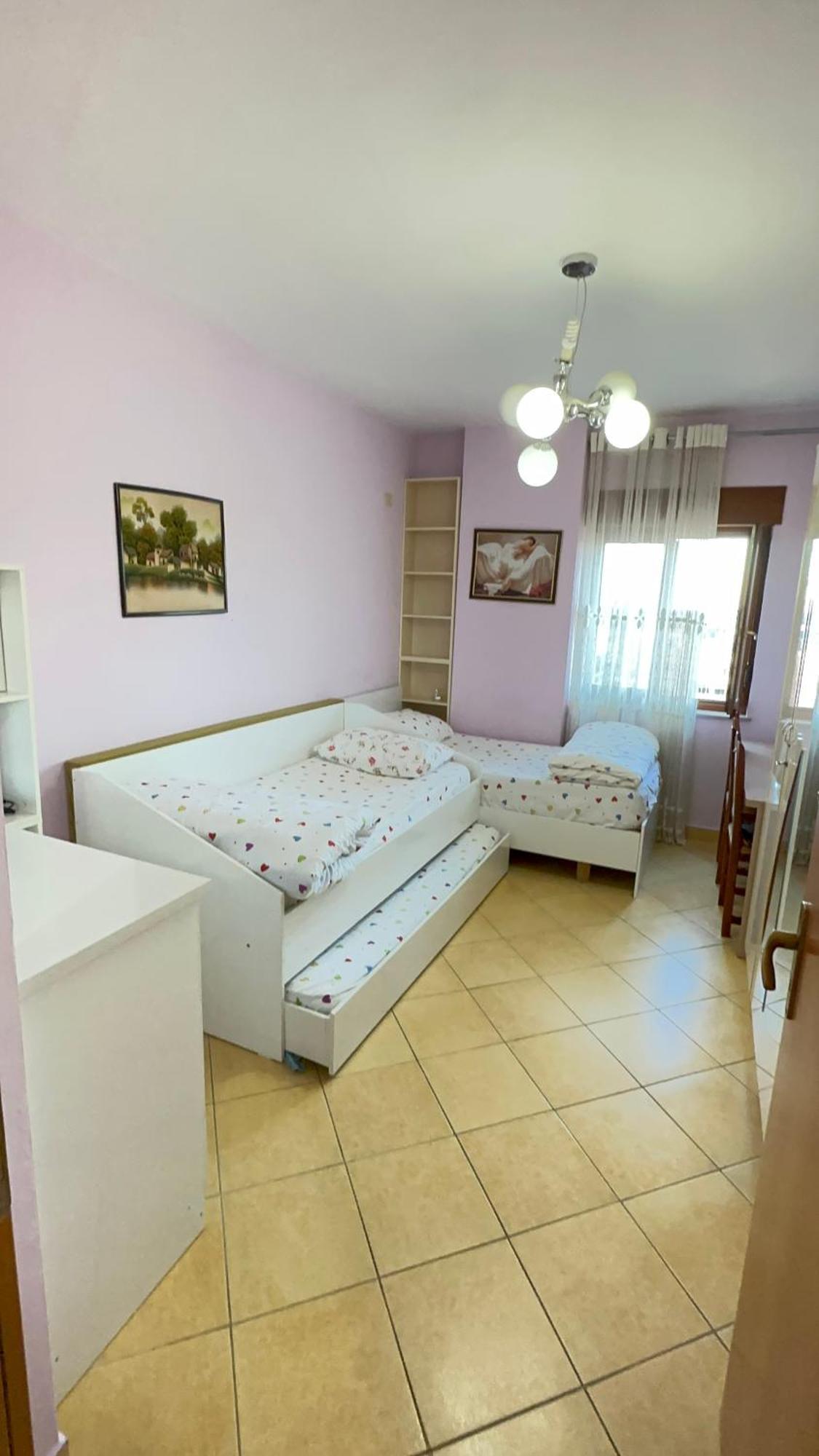Square Inn Тирана Екстер'єр фото